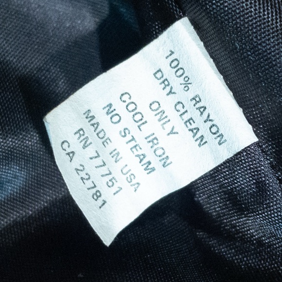 💋 Betsey Johnson Luxe Black Crushed Velvet Blazer Vintage 90’s 🖤 - Picture 10 of 10